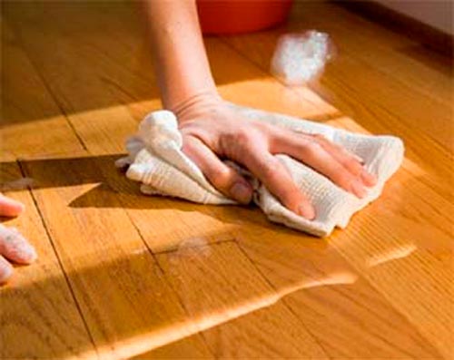 como limpiar suelos laminados